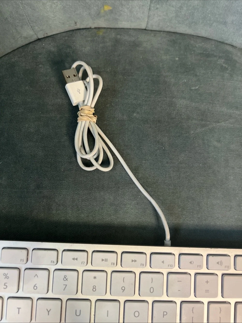 Genuine Apple A1243 Wired Aluminum Keyboard with Numeric Keypad USB OEM